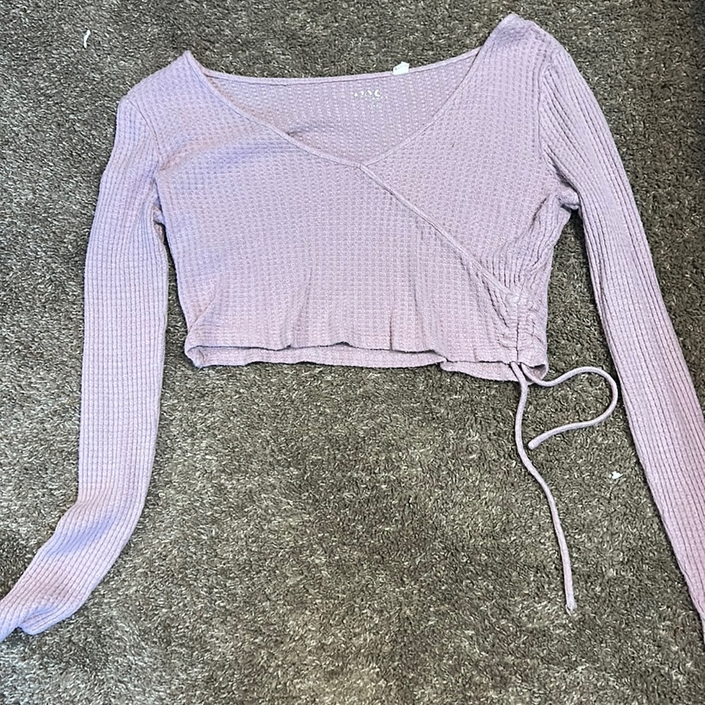 Light purple long sleeve crop top